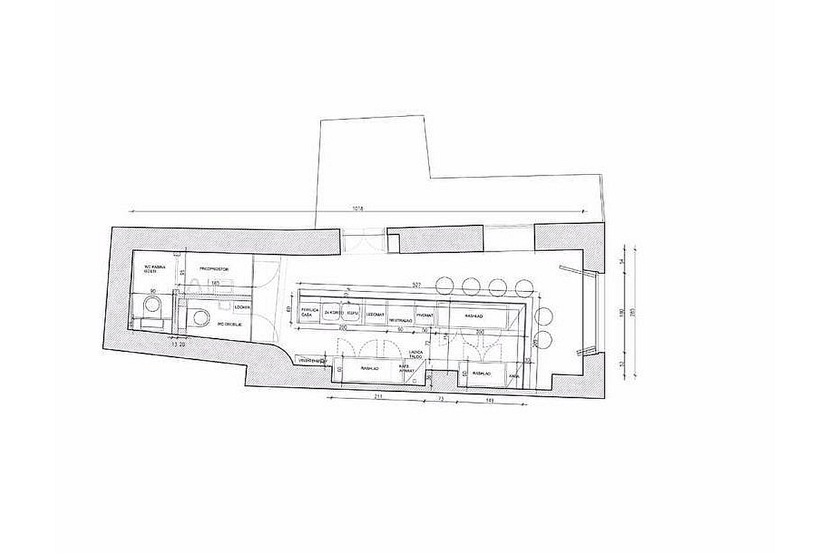 Attraente ristorante di 66 m² in centro città con ampia terrazza