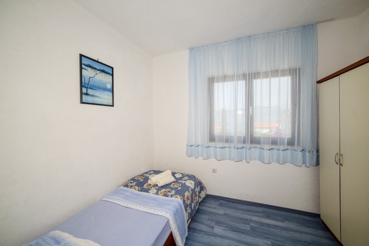 Casa indipendente vicino al mare con due appartamenti e un'eccellente opportunità di investimento