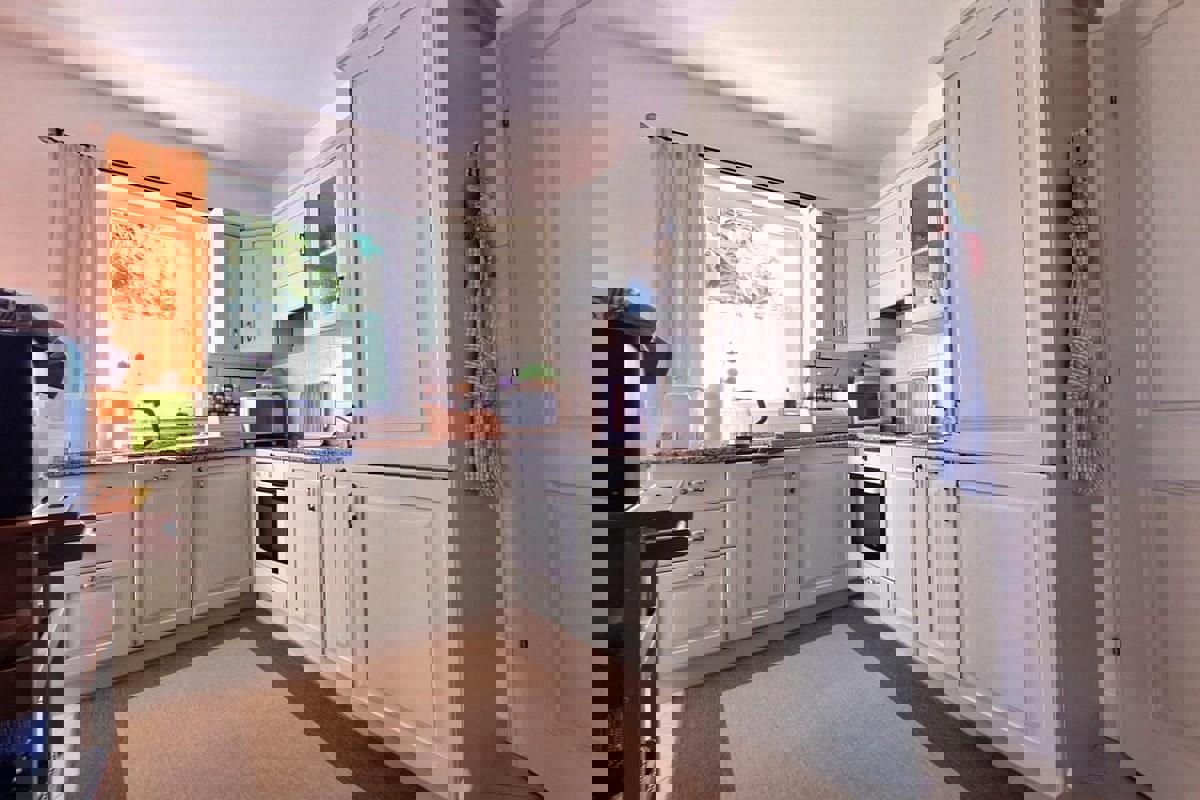 Casa bifamiliare con vista mare