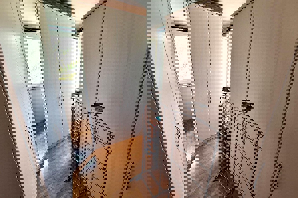 Casa bifamiliare con vista mare