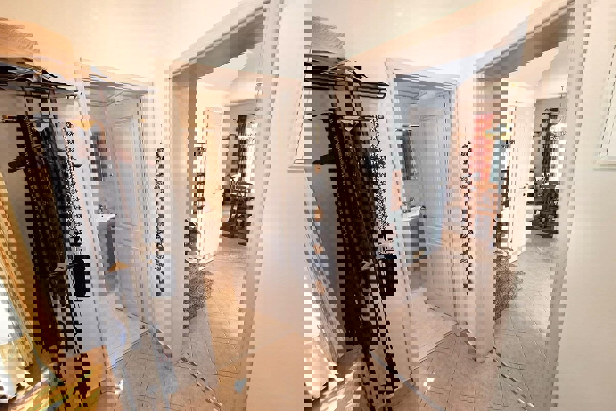 Casa bifamiliare con vista mare