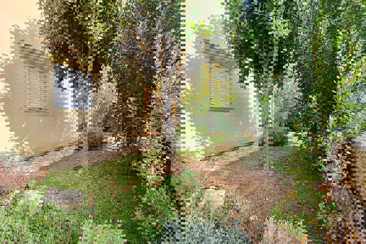 Casa bifamiliare con vista mare