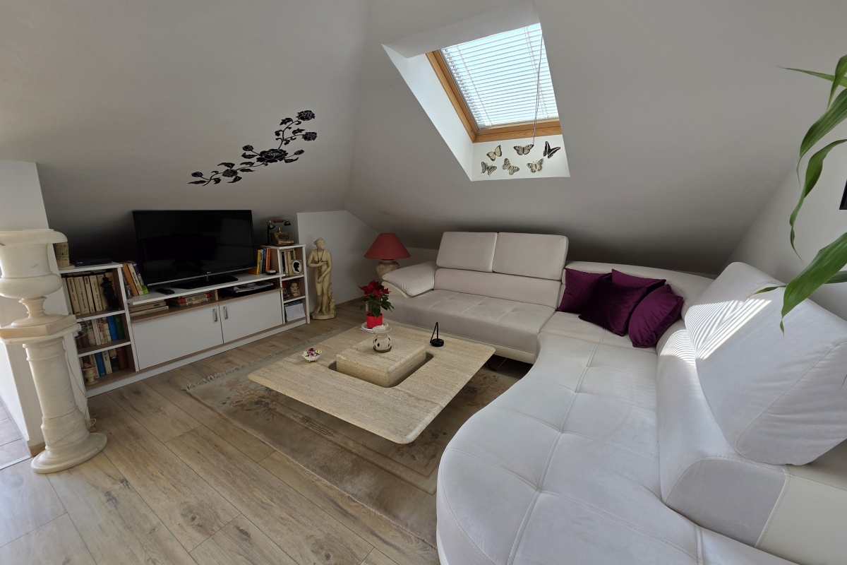 Appartamento con due camere da letto a Žnjan con vista panoramica sul mare