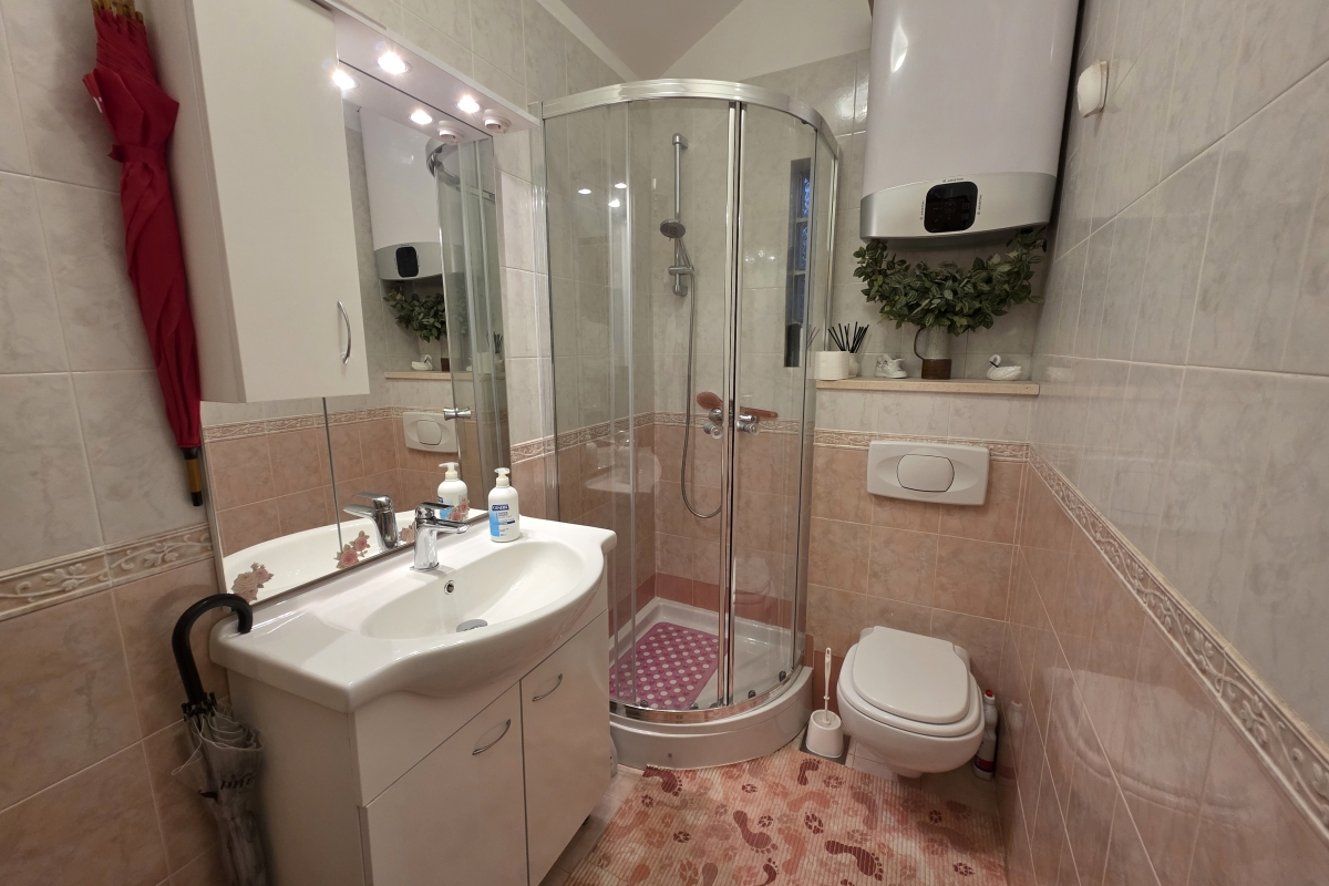 Appartamento con due camere da letto a Žnjan con vista panoramica sul mare