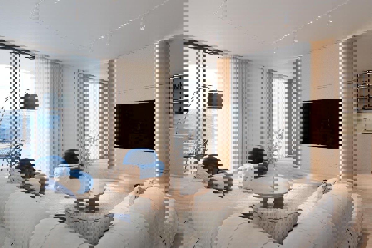 Appartamento con una camera da letto e loggia vicino al mare