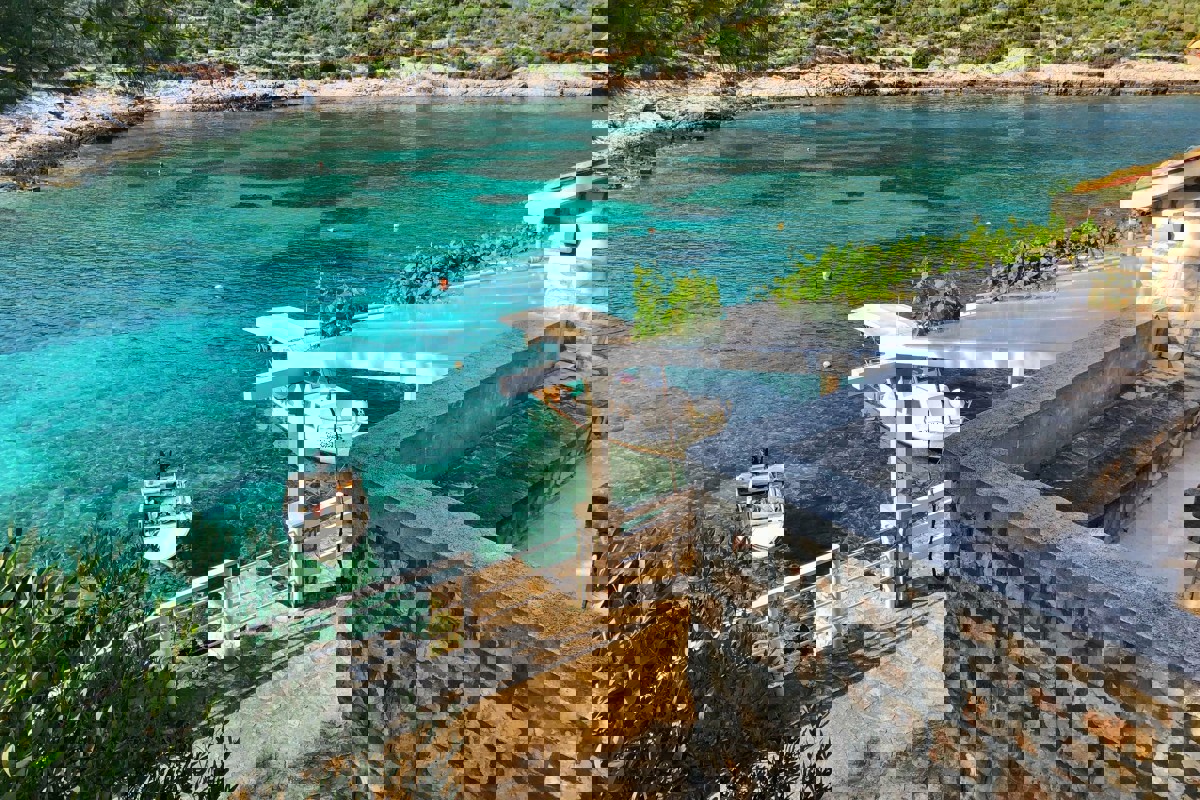 Proprietà eccezionale in vendita all'isola di Vis