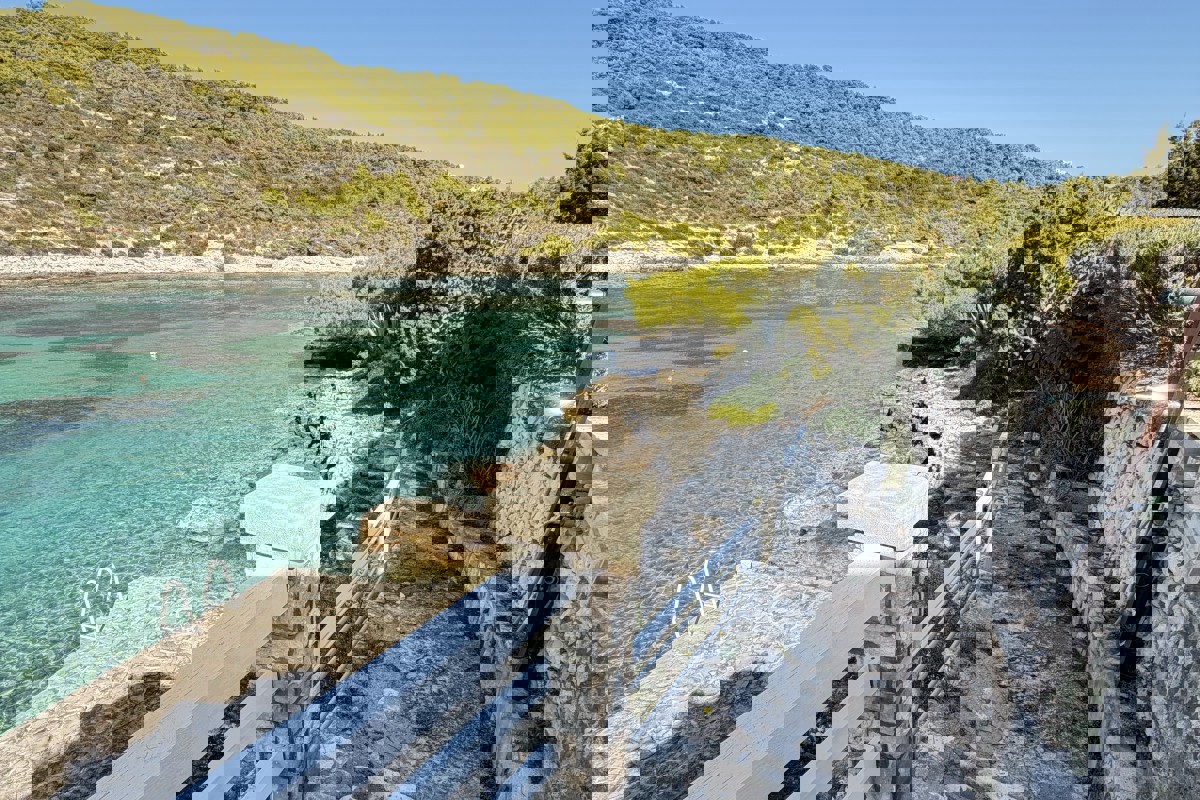 Proprietà eccezionale in vendita all'isola di Vis