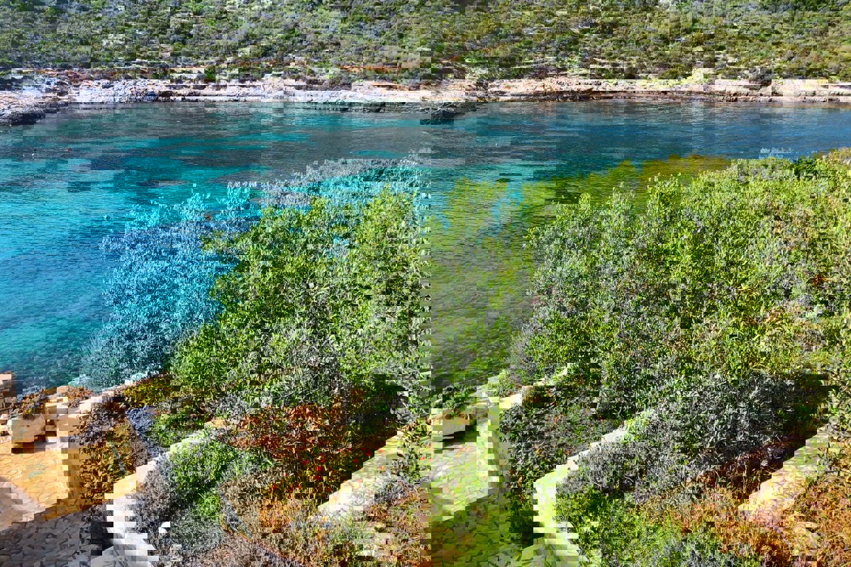 Proprietà eccezionale in vendita all'isola di Vis