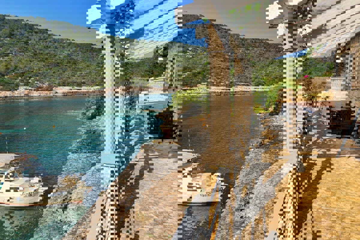 Proprietà eccezionale in vendita all'isola di Vis