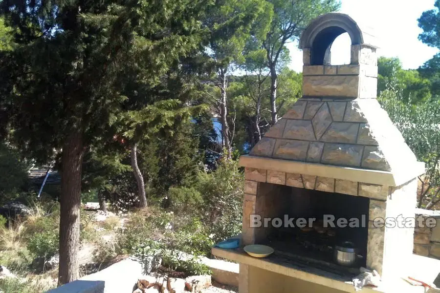 Casa in una bella baia, con vista sul mare, in vendita