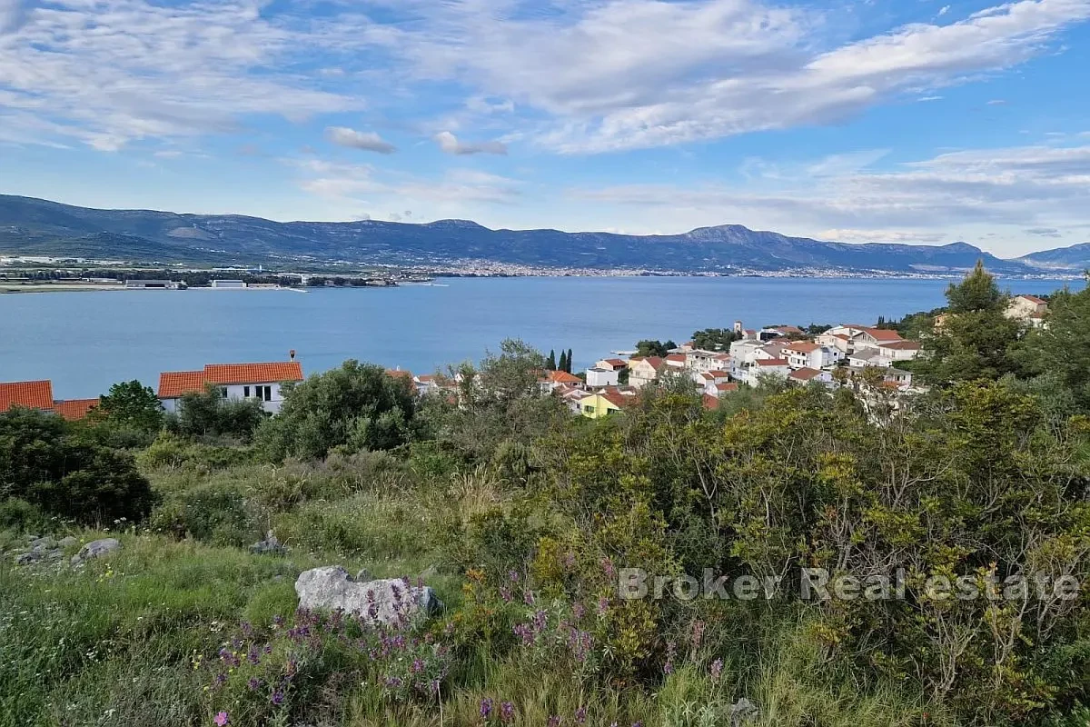 Terreno edificabile con vista sul mare