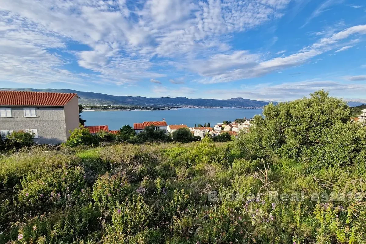 Terreno edificabile con vista sul mare