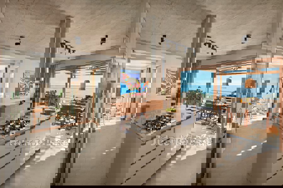 Villa con piscina e vista mare