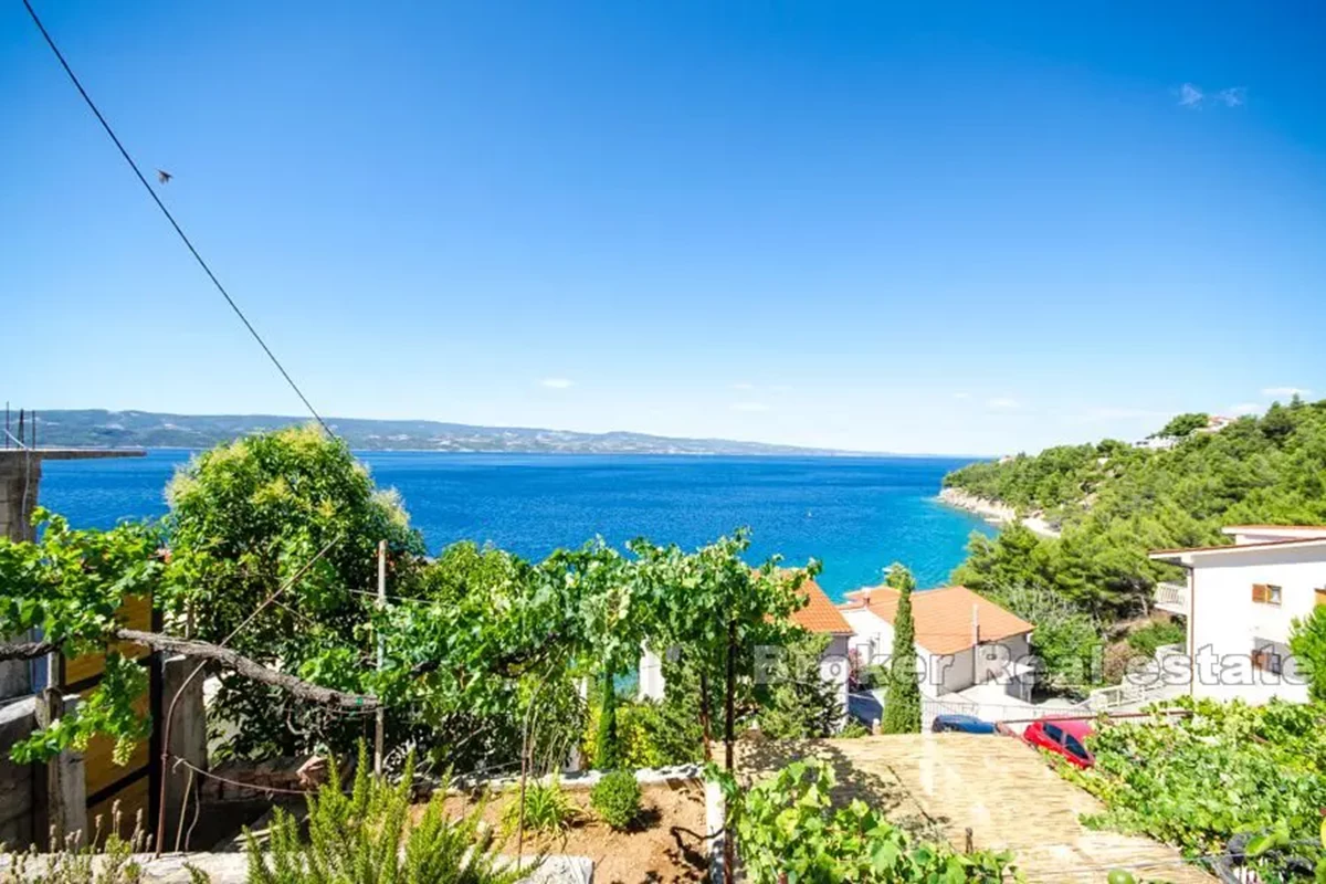 Palazzina con vista sul mare aperto