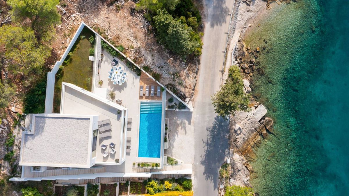 Villa di lusso in prima fila al mare