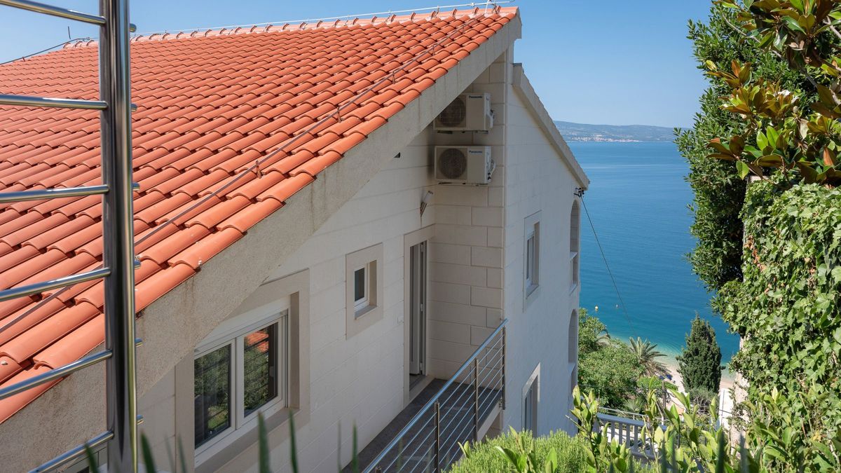 Palazzina con piscina