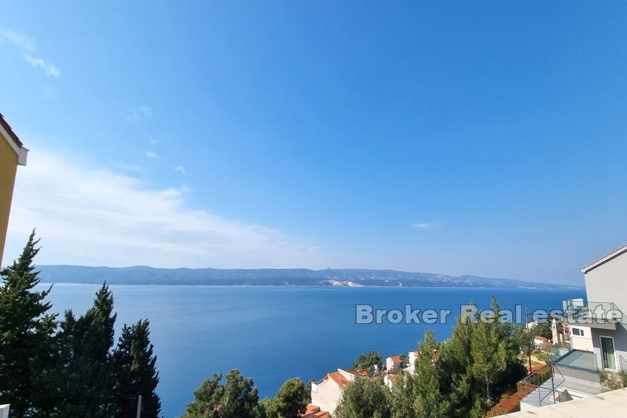 Casa con piscina e vista mare