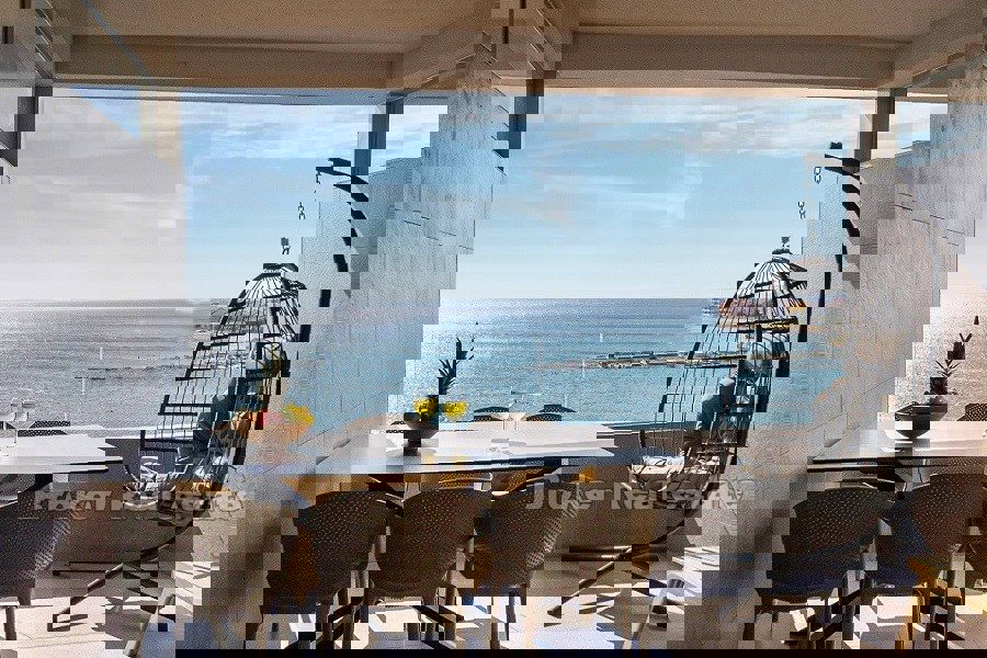 Appartamenti prima fila al mare