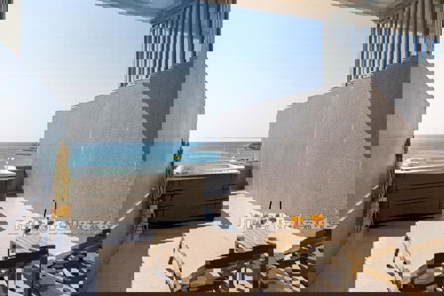 Appartamenti prima fila al mare