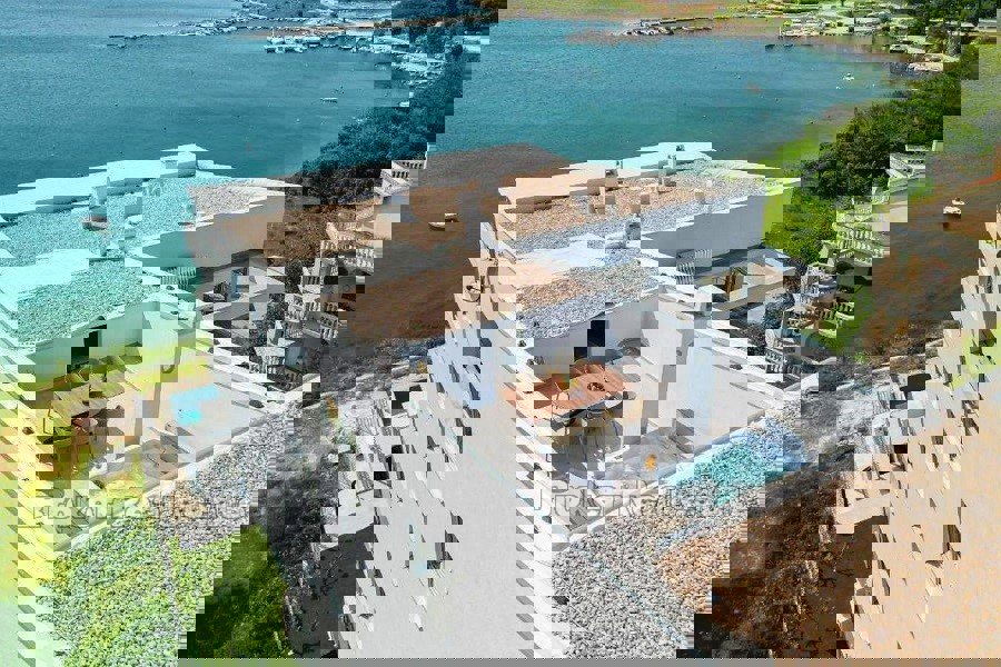 Appartamenti prima fila al mare