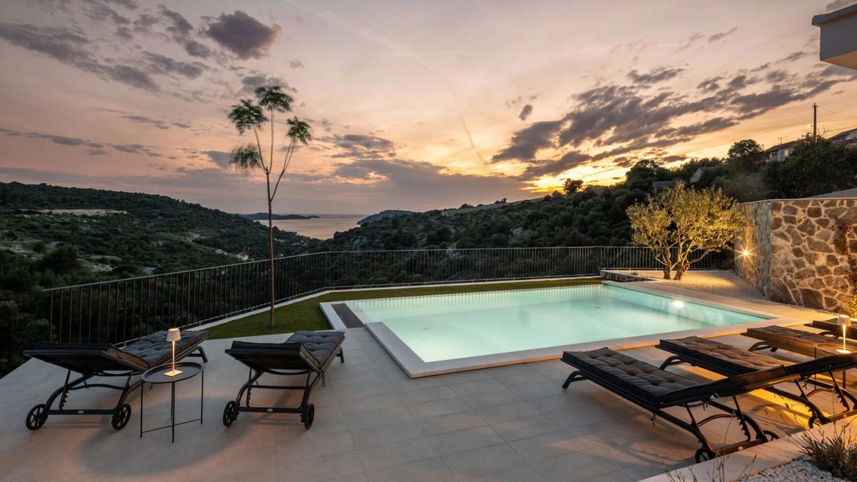 Villa di nuova costruzione con vista mare aperta