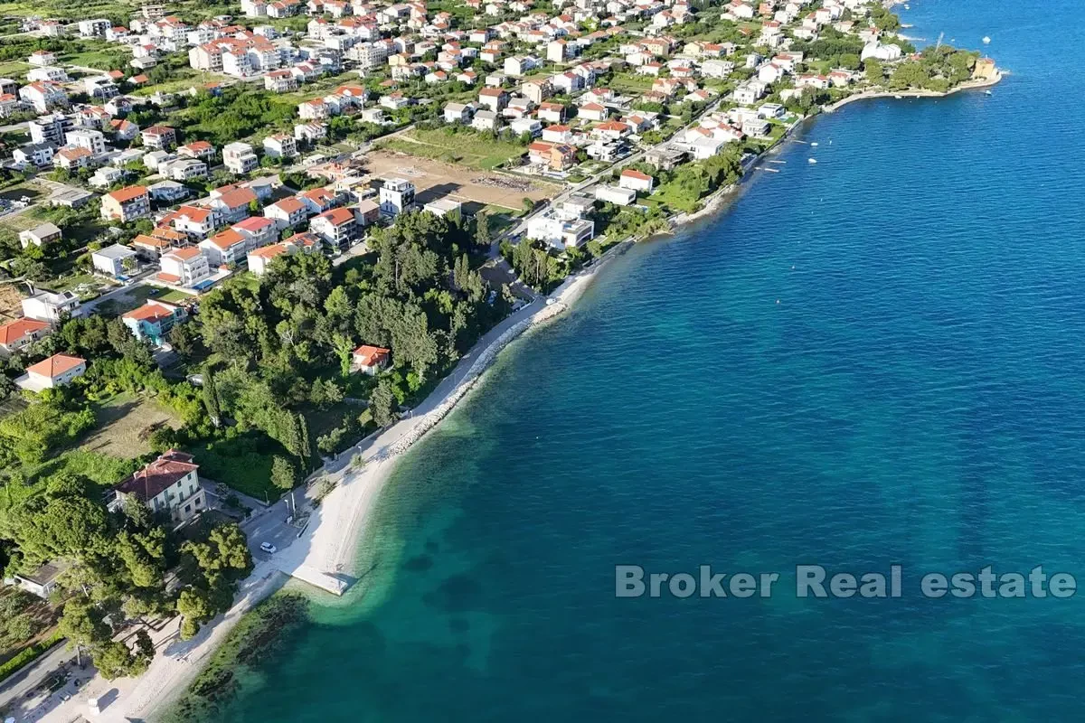 Terreno edificabile vicino al mare con vista