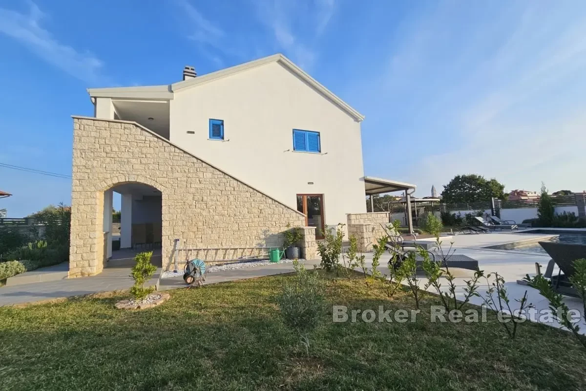 Incantevole casa indipendente con piscina