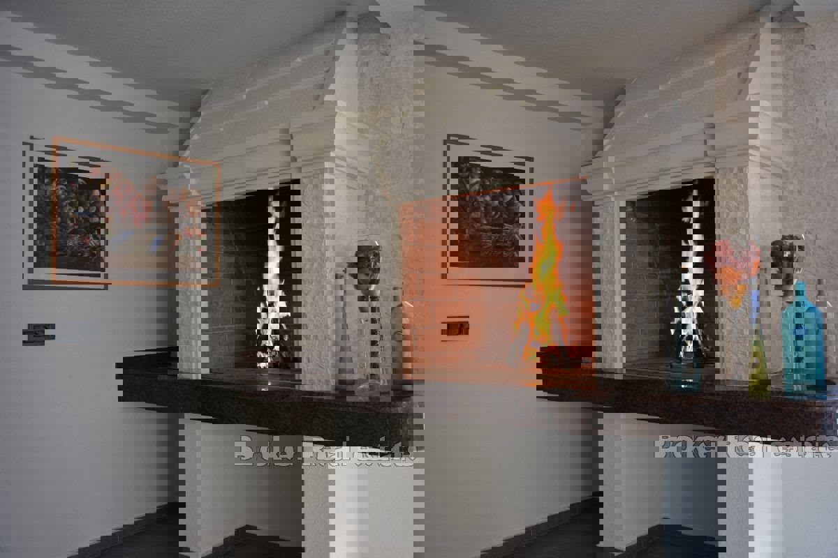 Una bella casa con vista sul mare