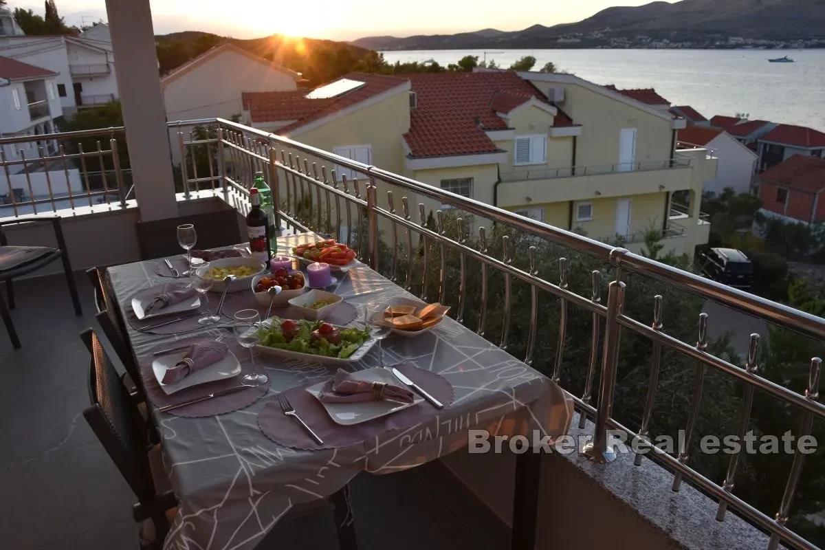 Una bella casa con vista sul mare