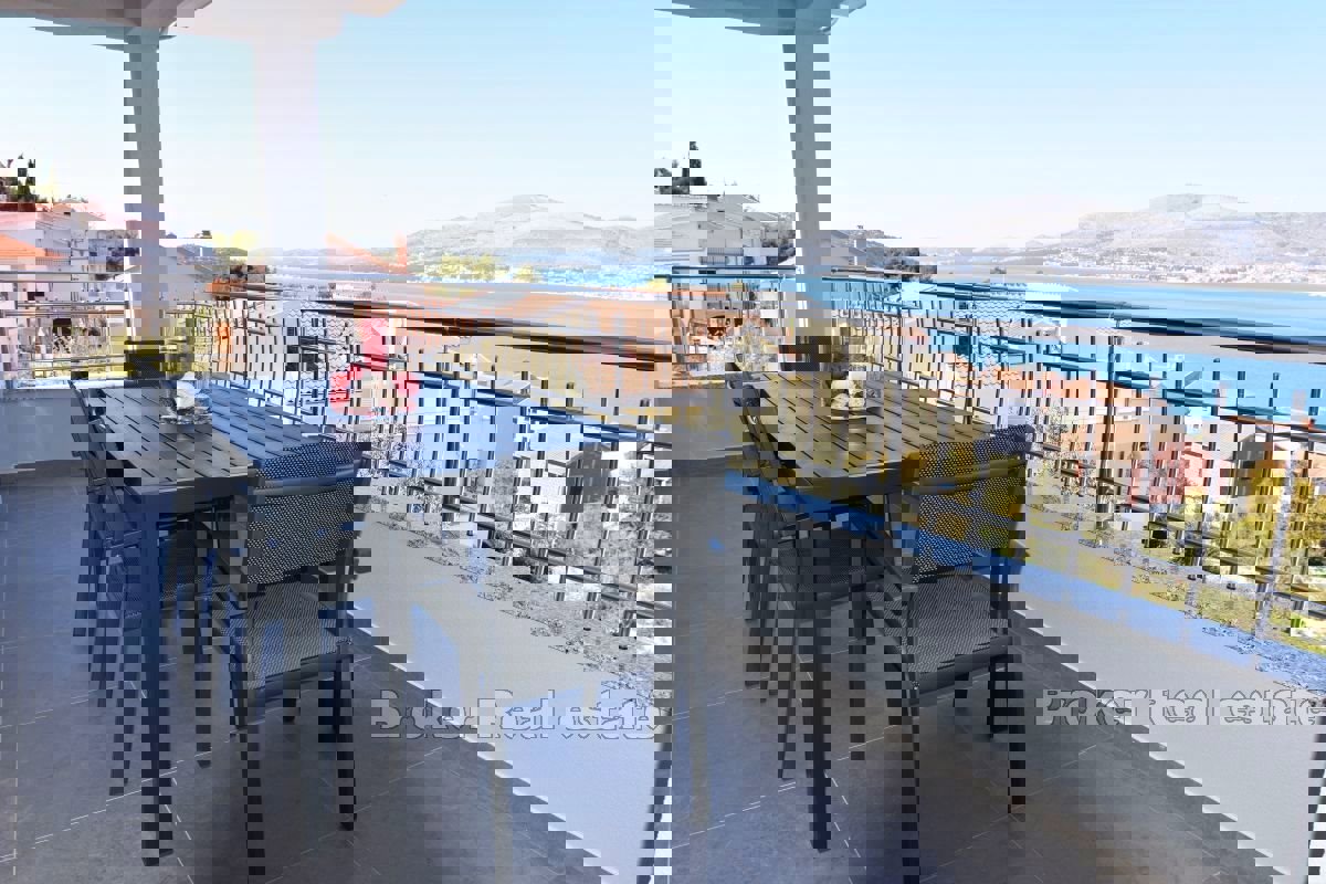 Una bella casa con vista sul mare