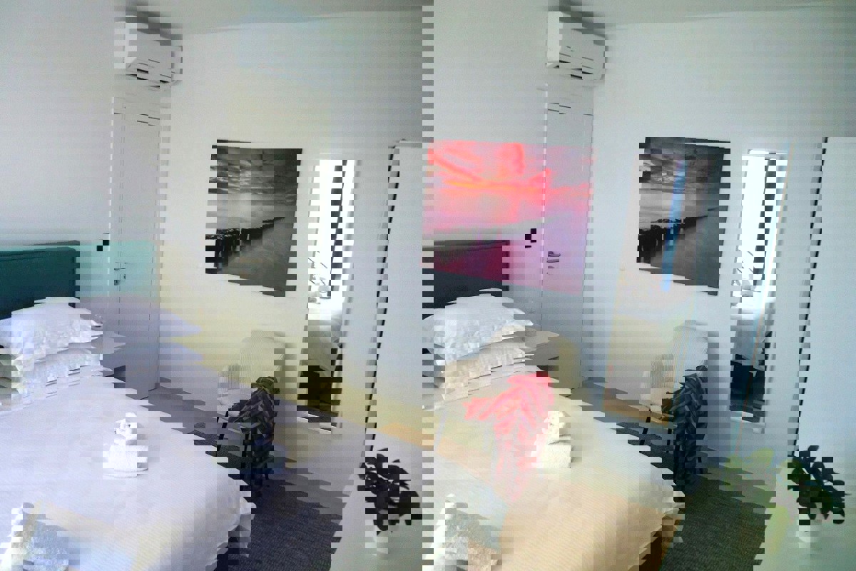 Villa di nuova costruzione con vista panoramica sul mare e piscina