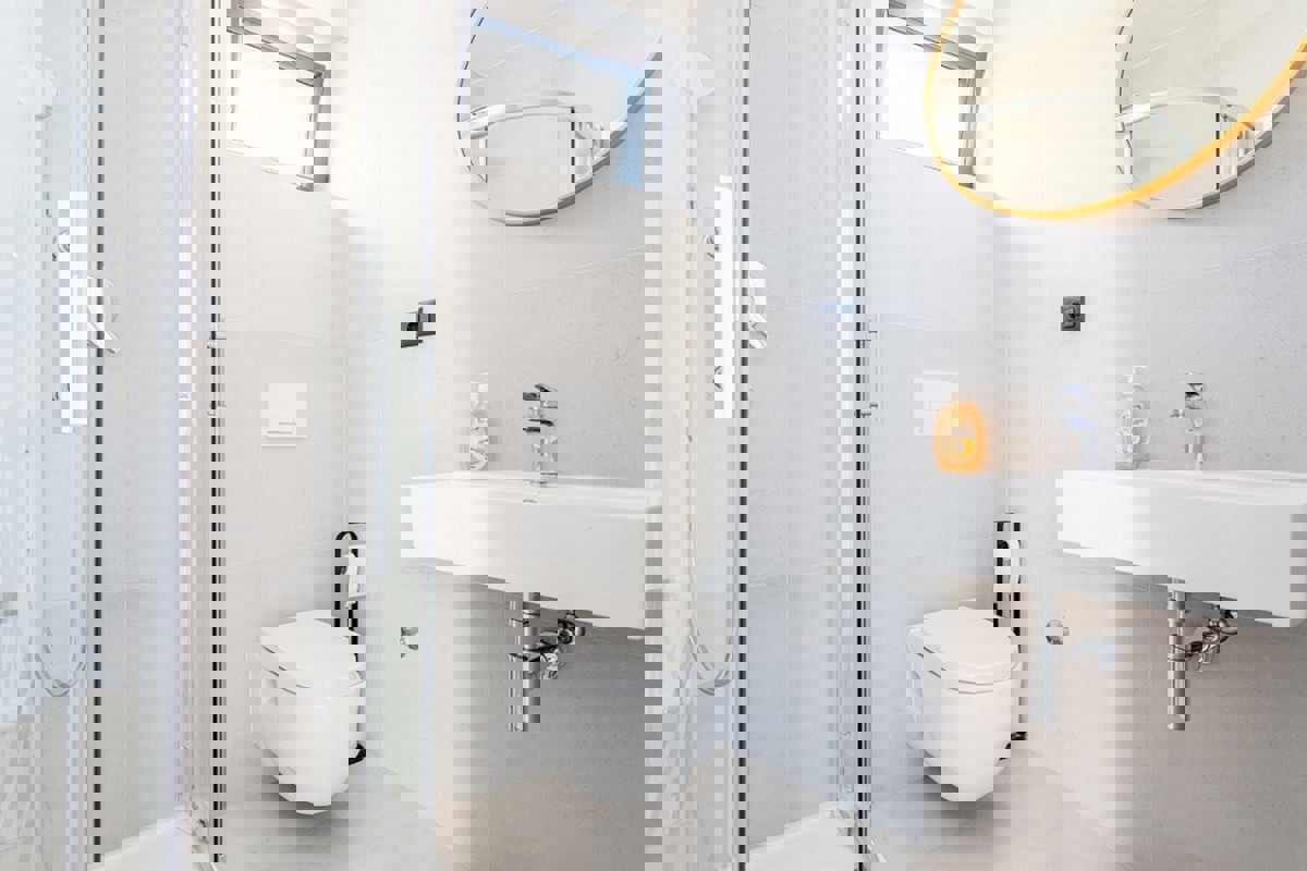 Villa di nuova costruzione con vista panoramica sul mare e piscina