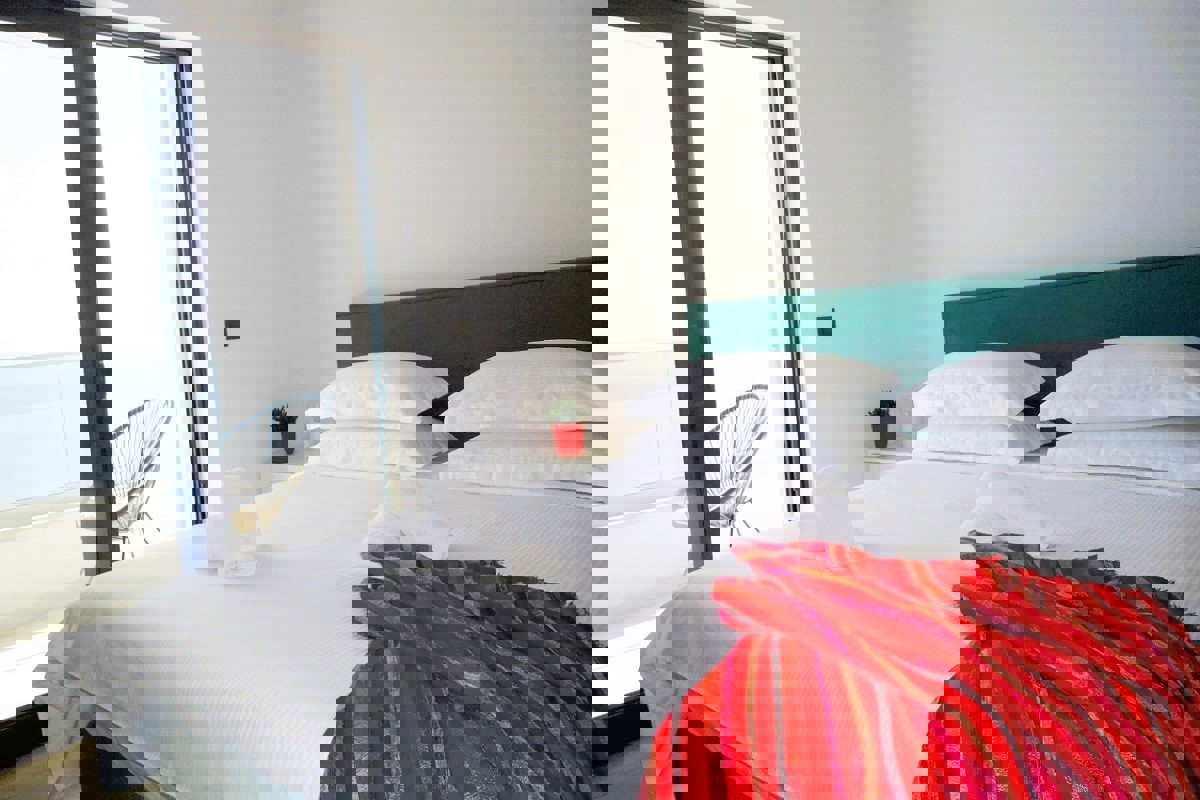 Villa di nuova costruzione con vista panoramica sul mare e piscina