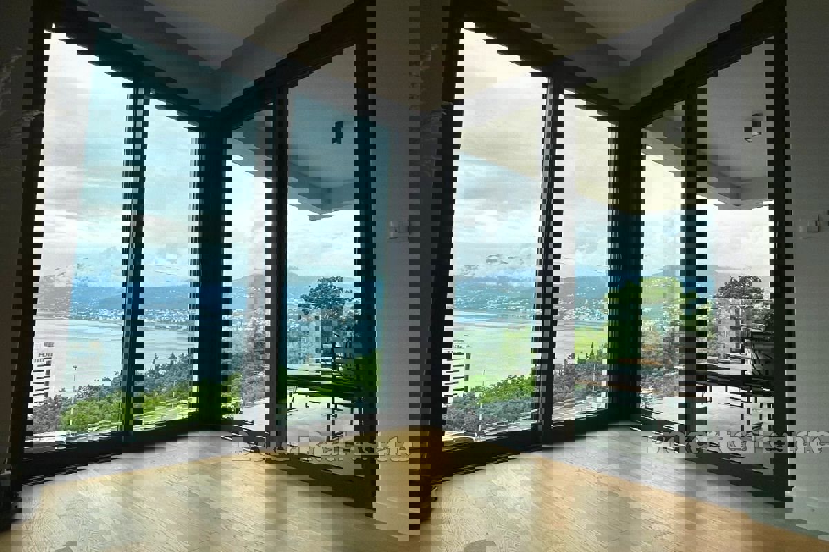 Appartamento bilocale in palazzina di nuova costruzione con vista mare