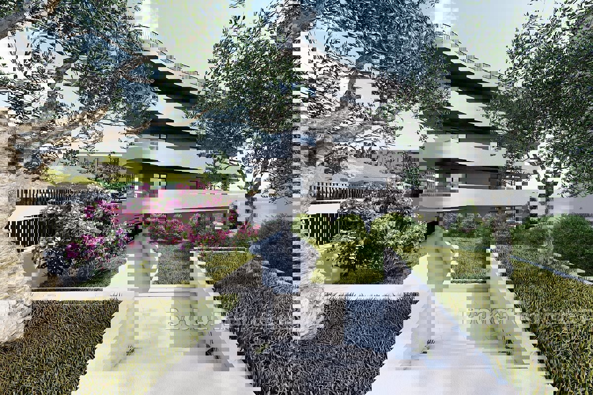 Appartamento in un nuovo edificio in prima fila sul mare