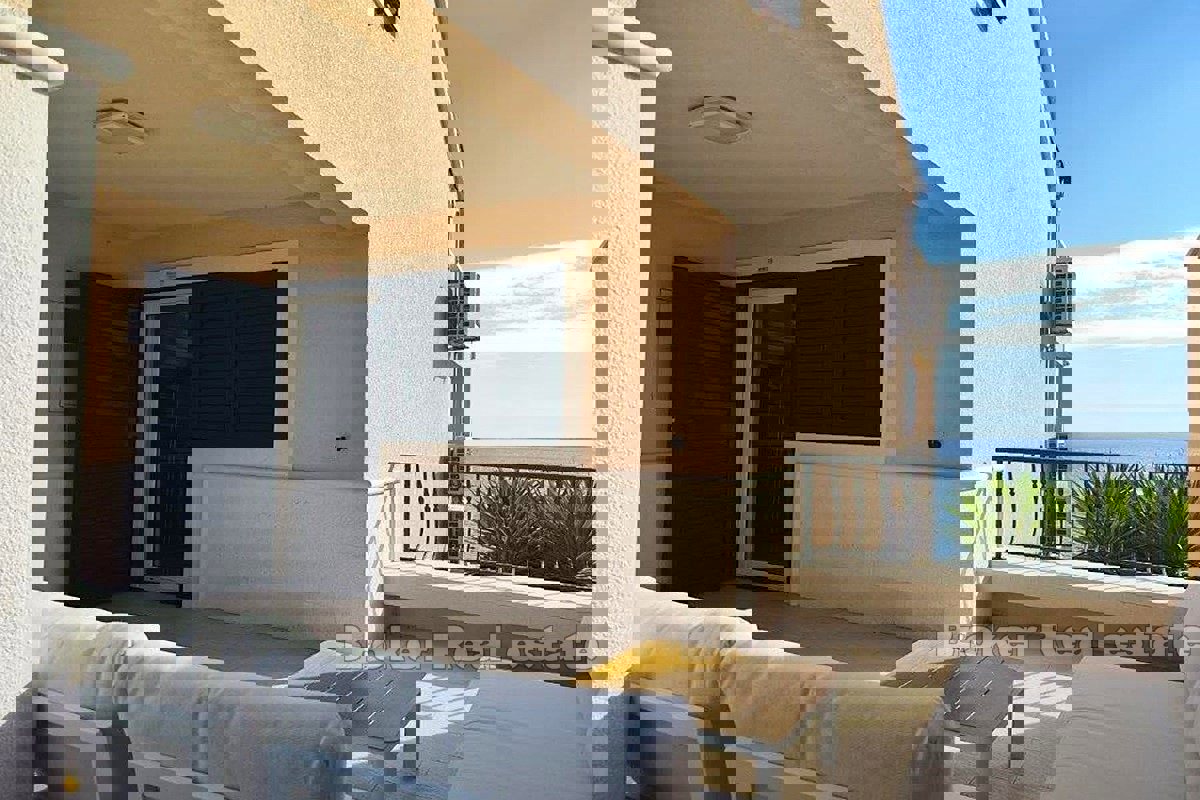 Villa prima fila al mare