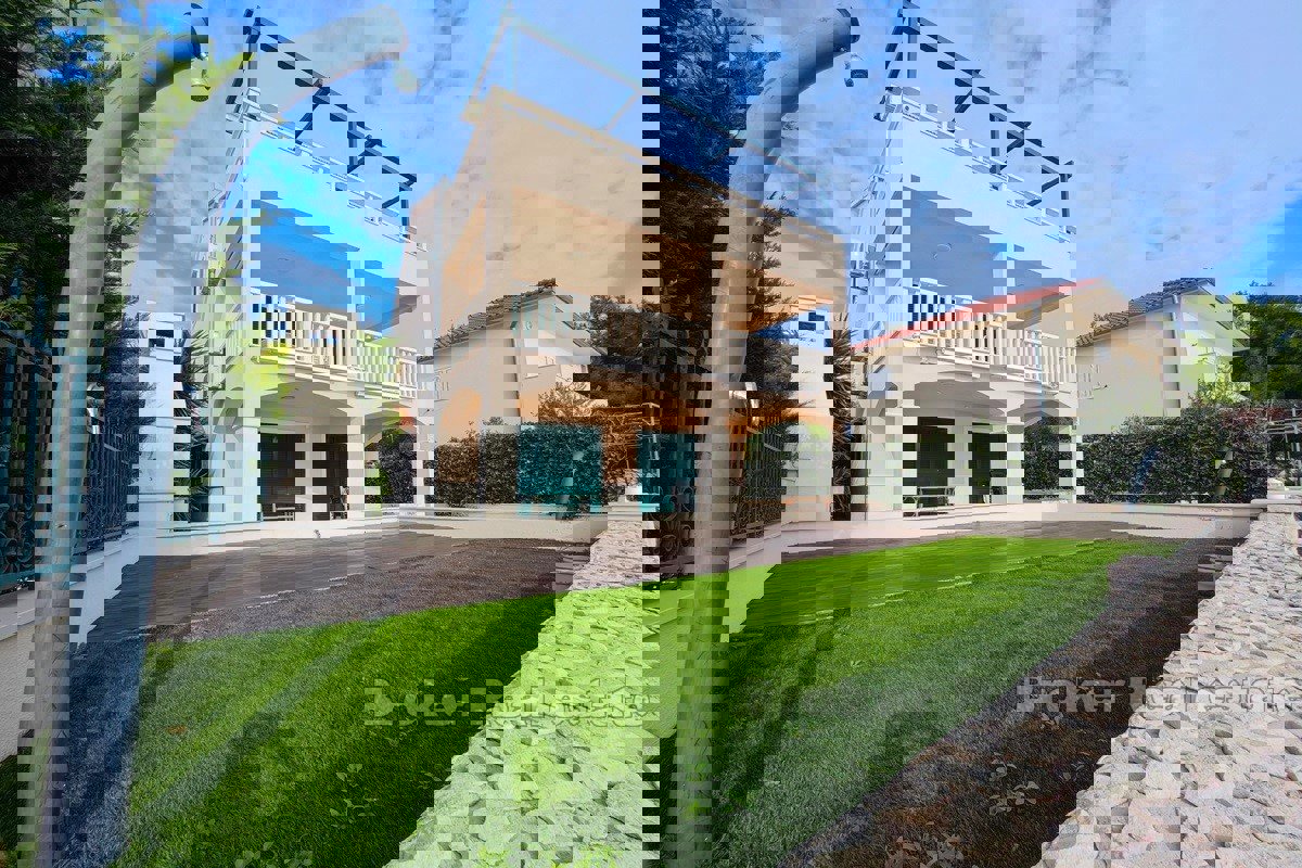 Villa prima fila al mare