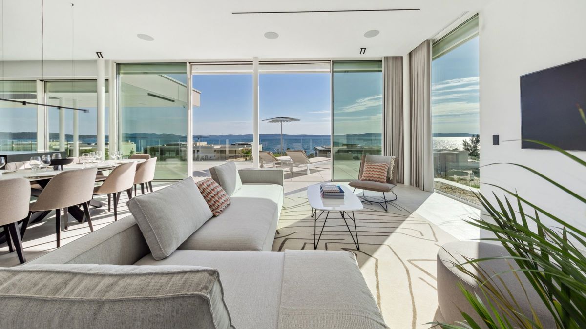 Ampia villa costiera con 6 camere da letto nel lussuoso resort