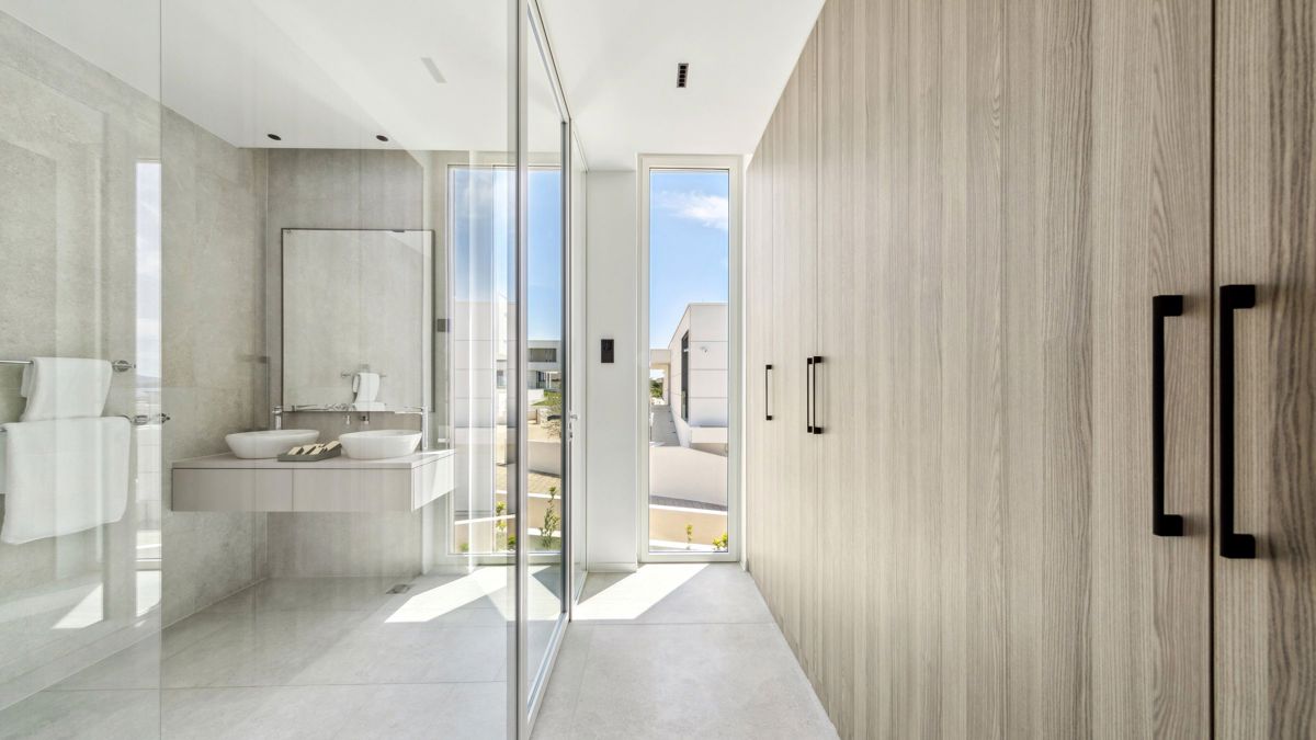 Ampia villa costiera con 6 camere da letto nel lussuoso resort