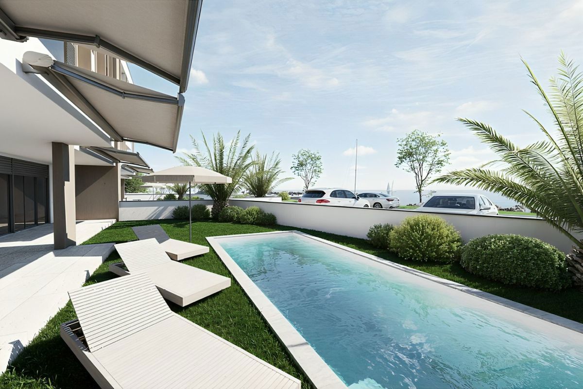 Attico esclusivo con terrazza panoramica in prima fila sul mare