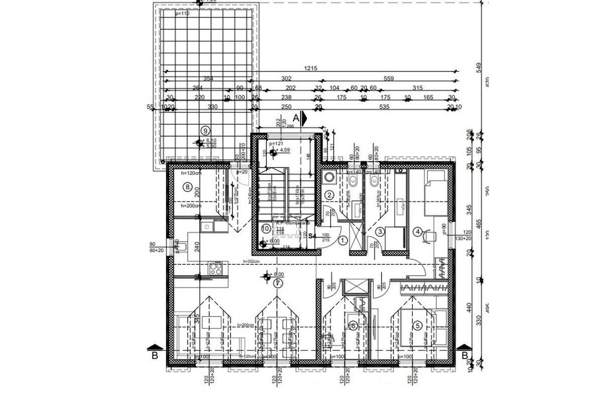 Attico con tre camere da letto in un nuovo edificio