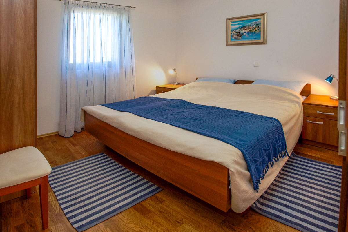 Casa indipendente con vista mare