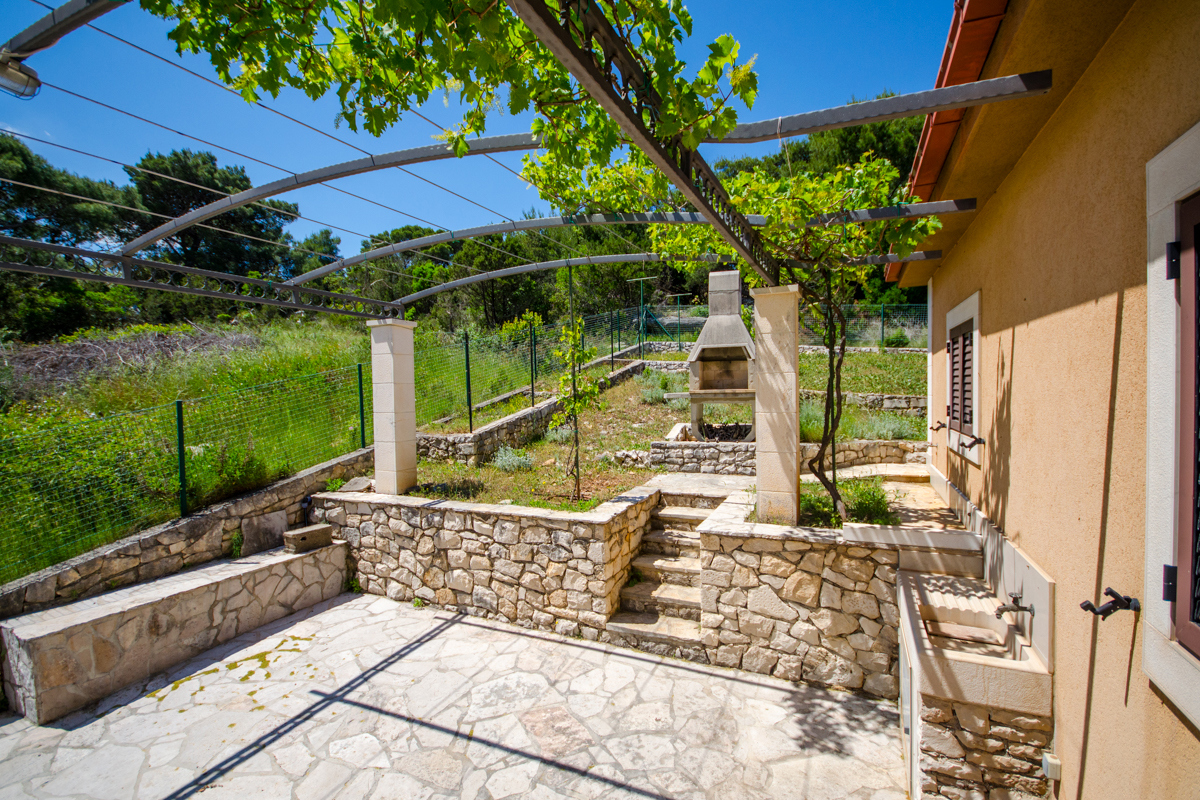 Casa indipendente con vista mare