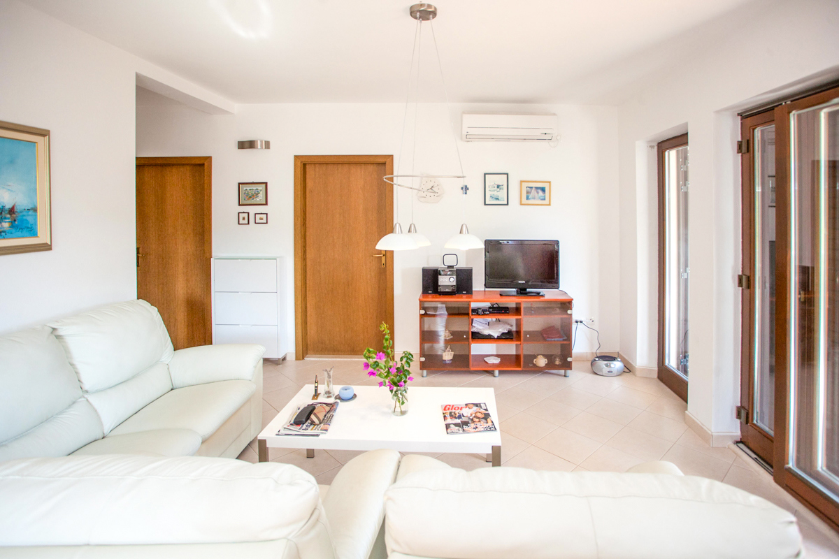 Casa indipendente con vista mare