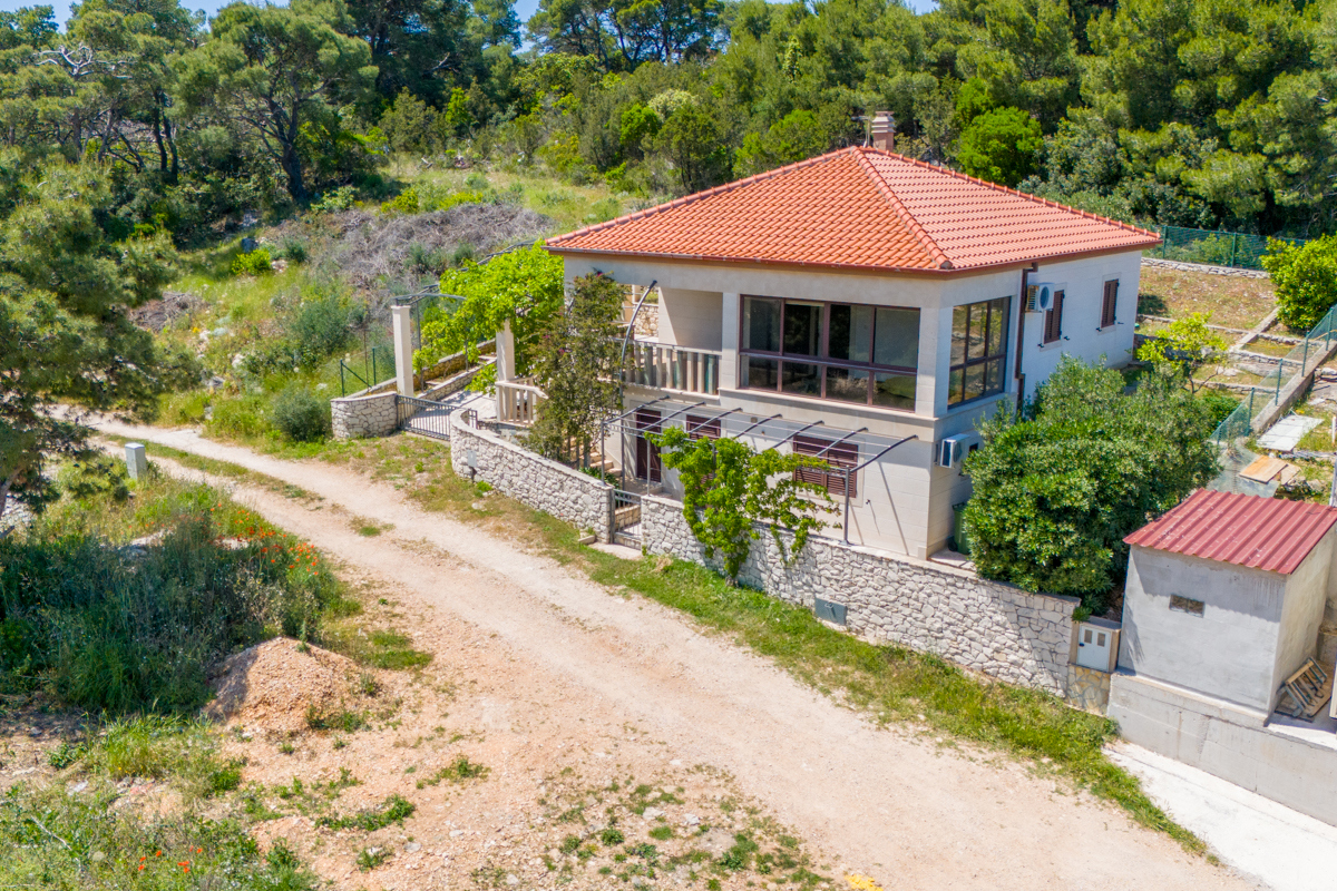 Casa indipendente con vista mare
