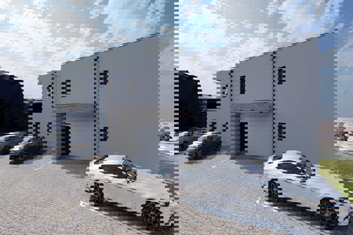 Attico con tre camere da letto e jacuzzi