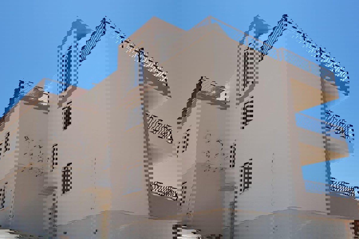 Appartamento in un nuovo edificio con vista mare