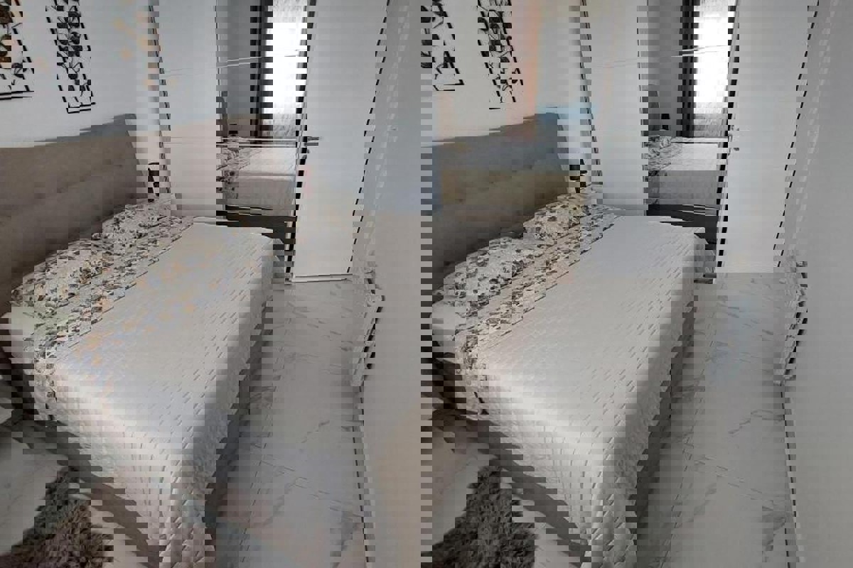 Attico con vista mare nella splendida Rogoznica