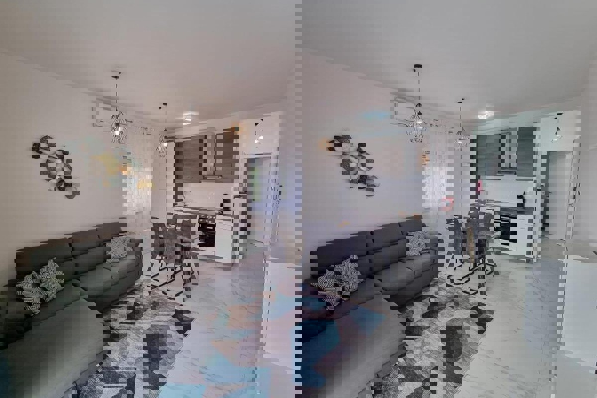 Attico con vista mare nella splendida Rogoznica