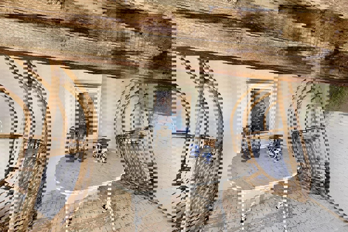 Casa in pietra in centro con vista mare